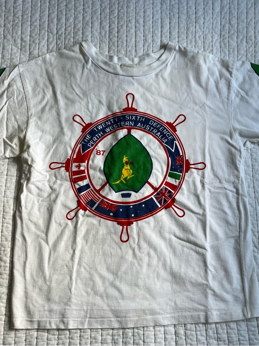 Official Crewneck T-Shirt of the 1987 Americas Cup / Green & Red Nautical Emblem
